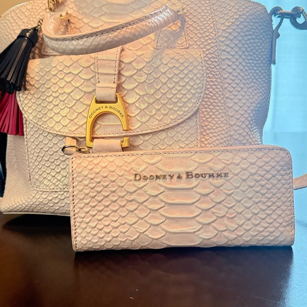 Dooney & Bourke Pink Textured Leather Satchel - Picture 4 of 7